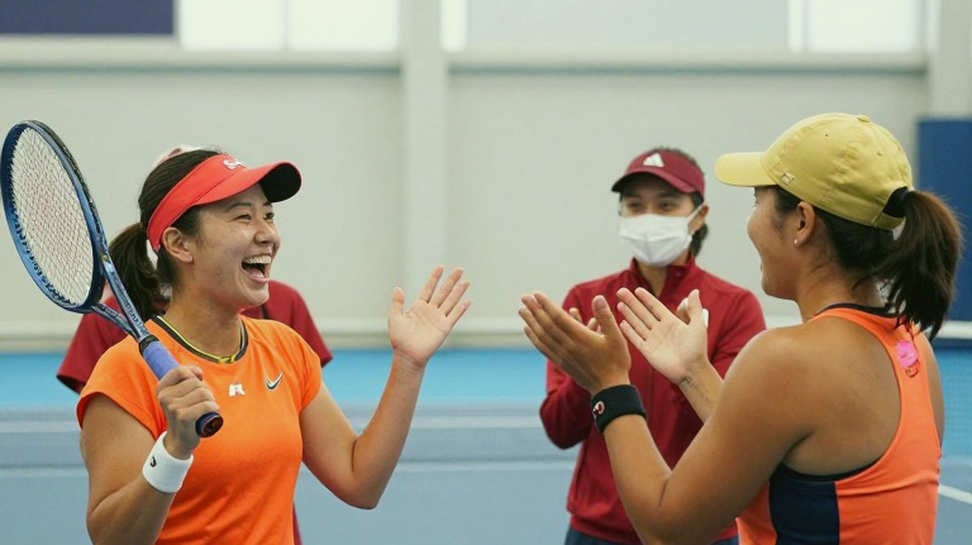 Medvedev bảo vệ cúp Almaty: chiếc tiebreak nói nhiều hơn chiến thắng