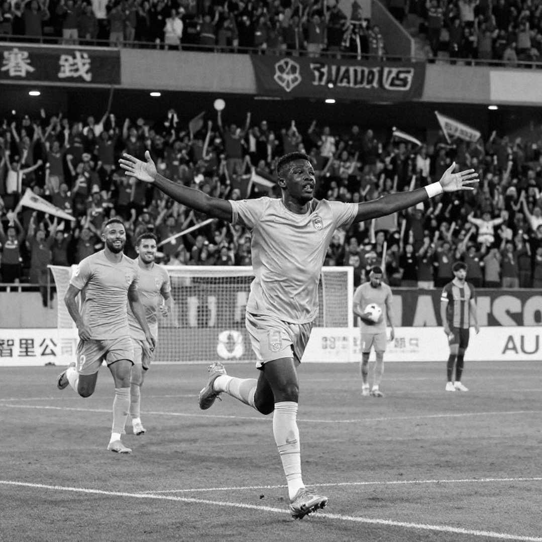Ben Romdhane kể lại vụ suýt đuối nước ở trại Al Ahly: người cứu mạng là một cầu thủ
