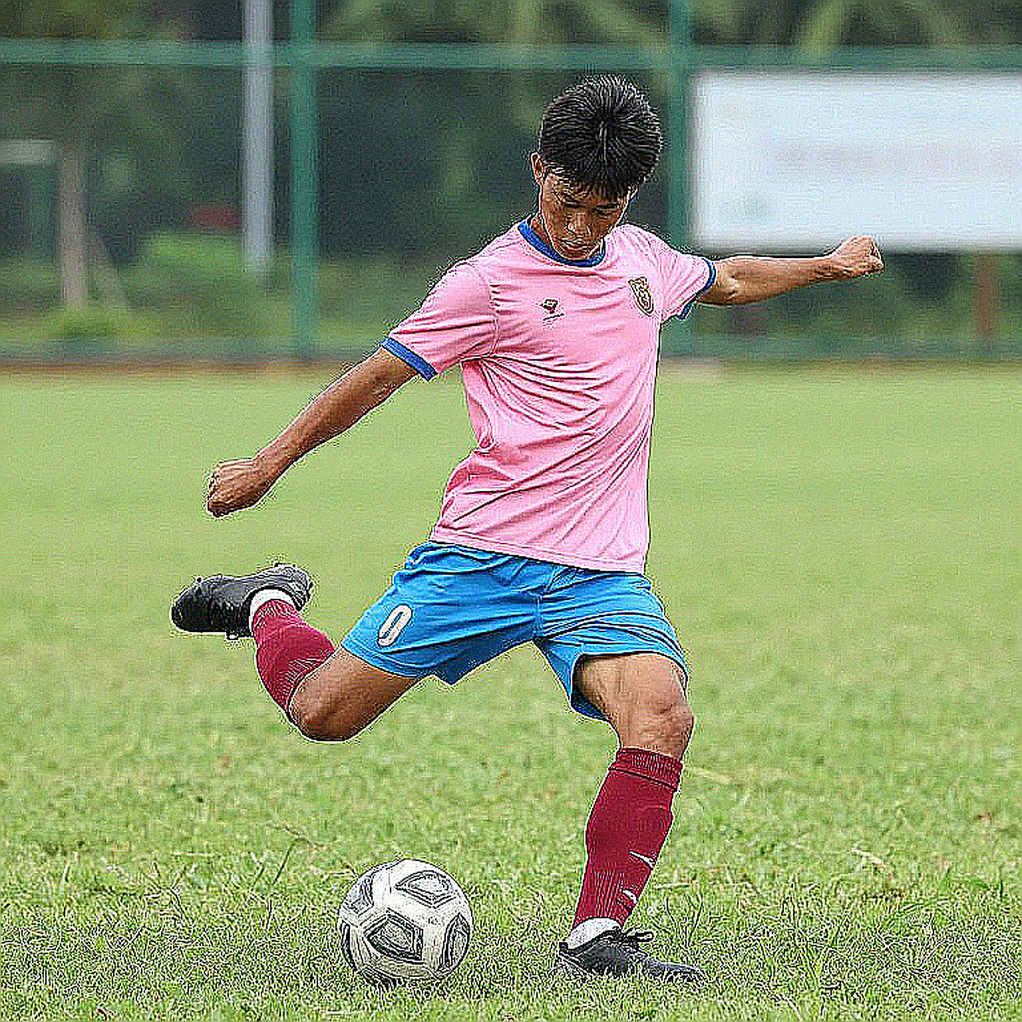 Giấy phép AFC, hóa đơn lương và cánh cửa hẹp: V.League 1 nhìn từ phòng kế toán