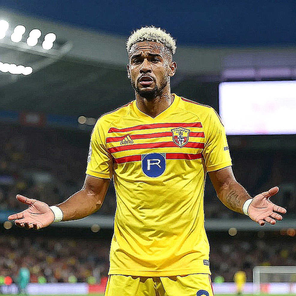 Osimhen tập một nửa rồi tách riêng: Galatasaray đang đặt cược cả đêm Barcelona vào một bắp đùi