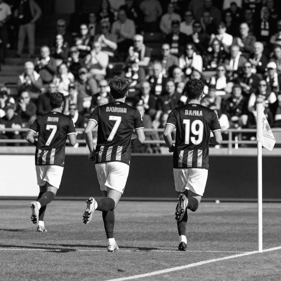 Bảng dữ liệu trống ở V.League và ranh giới giữa phân tích với phỏng đoán