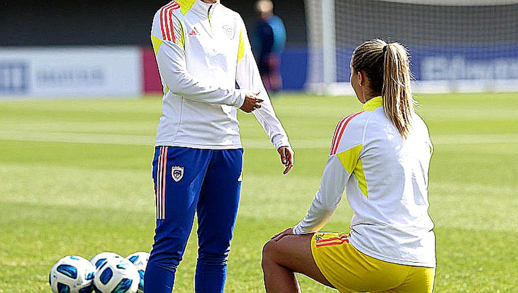 Brentford 3-0 Chelsea: Cú bắt tay ở phút 61 và khoảng trống sau tấm biển 'đại gia' Brentford 3-0 Chelsea: Cú bắt tay ở phút 61 và khoảng trống sau tấm biển 'đại gia'