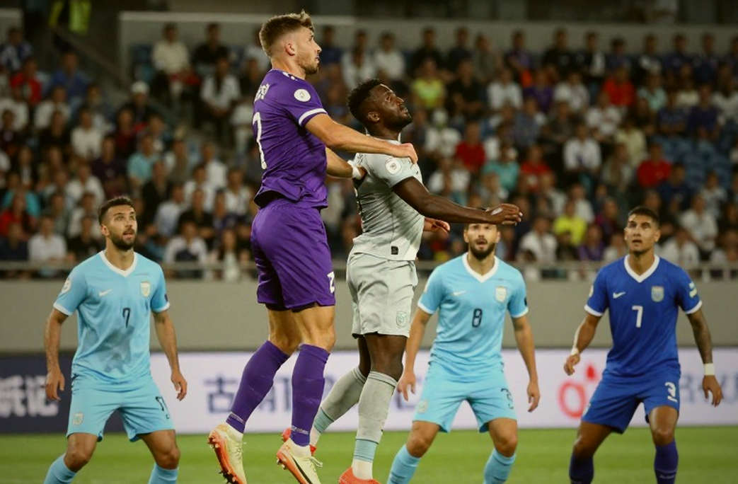 V-League và bài học bị bỏ quên: bạo lực sân cỏ được dạy từ ghế huấn luyện