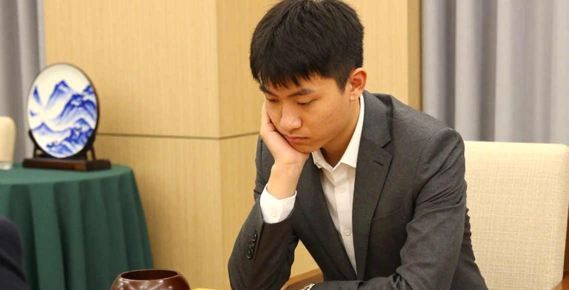 Gambit Ý với 5.e5: vì sao nước thí tốt cũ vẫn thắng ở cấp câu lạc bộ, và khi nào nó hết tác dụng