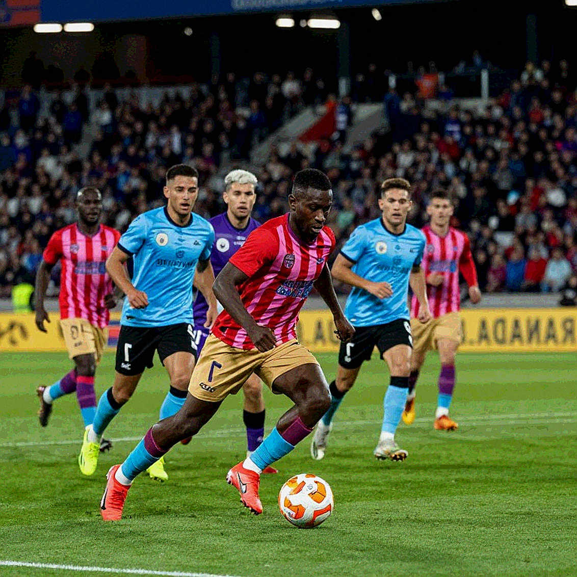 Nhịp độ là điểm gãy: CAHN và bài kiểm tra mang tên Kashima Antlers